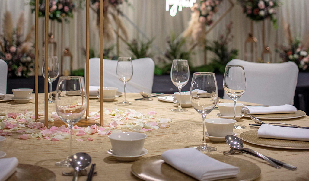 Rustic Romance Wedding at Atrium Ballroom